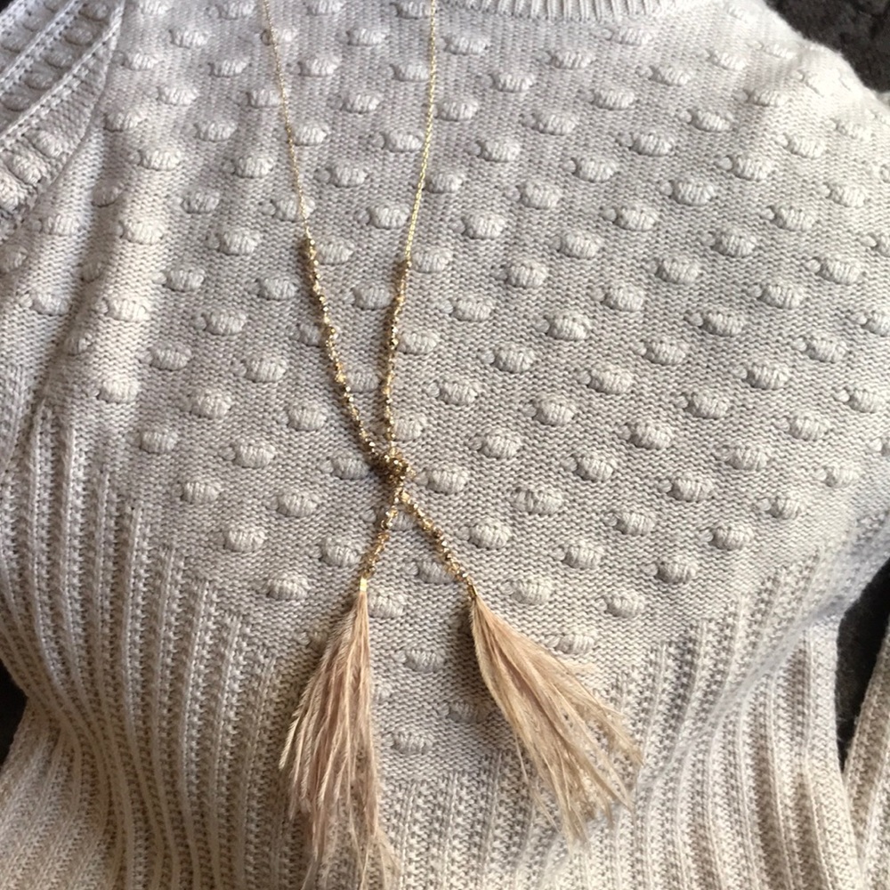 ⭐️HP⭐️artisan-made feather wrap necklace 🇺🇸